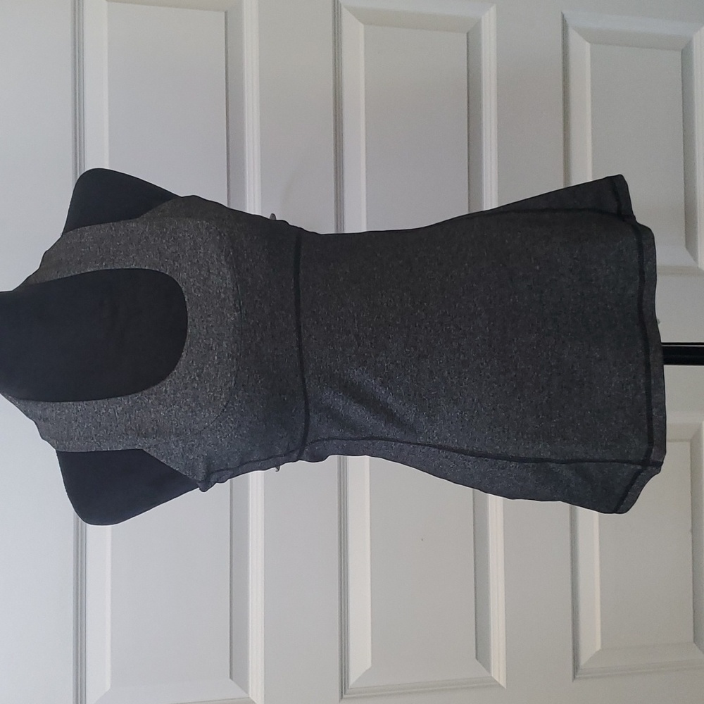 Lululemon Dark Gray  T-Back Workout Top Sz 8